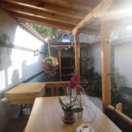 Rose Valley Guest House Kazanlŭk Exterior photo