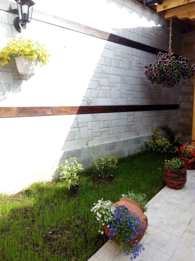 Rose Valley Guest House Kazanlŭk Exterior photo