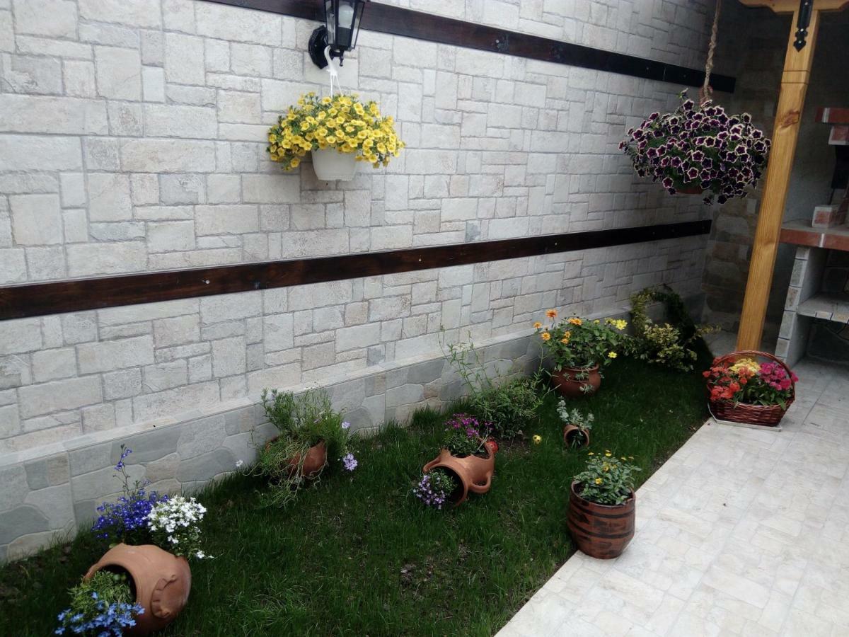 Rose Valley Guest House Kazanlŭk Exterior photo